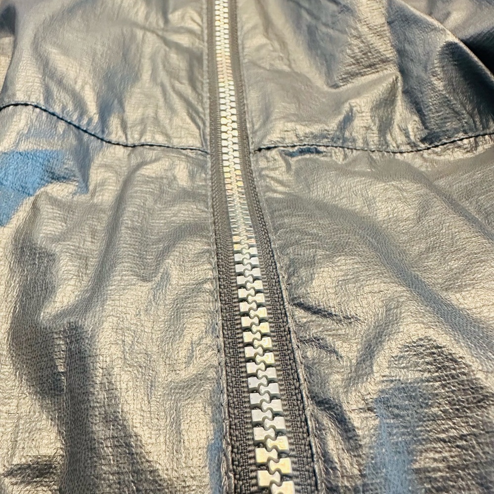 All In Motion Metallic Blue Holographic Windbreaker Jacket Girls XL 16 - Picture 15 of 16